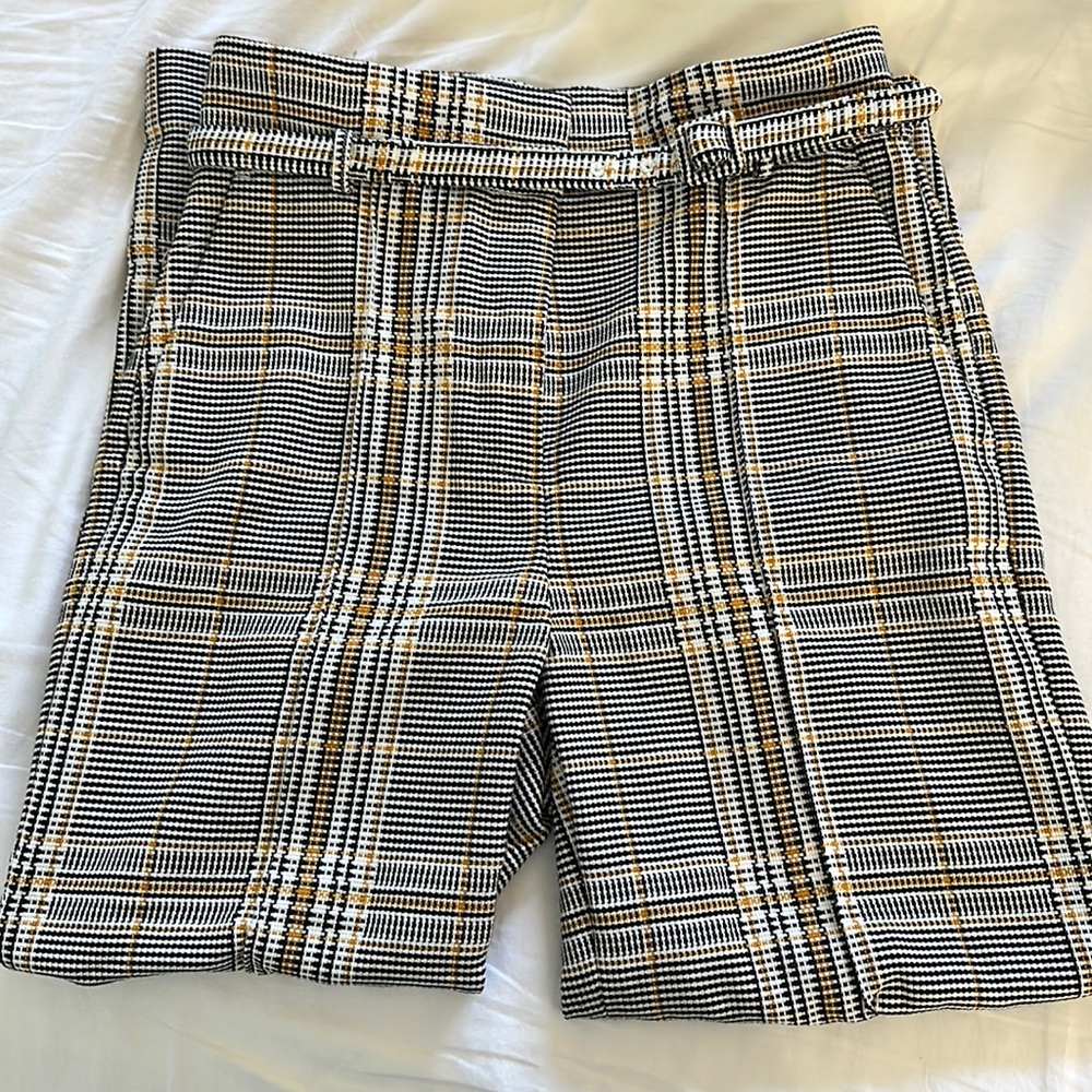 Plaid straight leg ankle pant